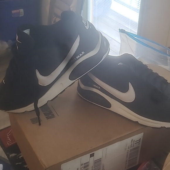 Nike AirMax - Picture 8 of 9